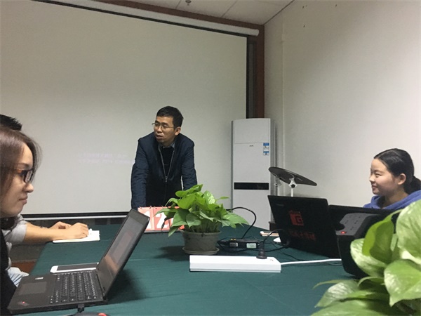 瓜瓜早课堂(128)-从《魅力口才》剖析奥巴马告别演讲 瓜瓜早课堂(128)-从《魅力口才》剖析奥巴马告别演讲